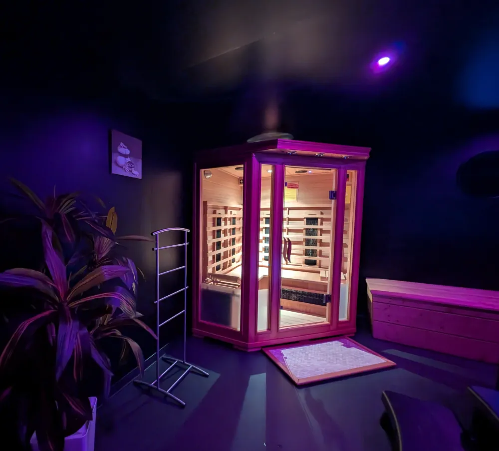 Cabine de sauna infrarouge du gîte LE 1880